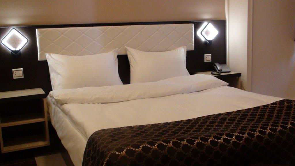 Comfort Hotel Yerevan Ngoại thất bức ảnh